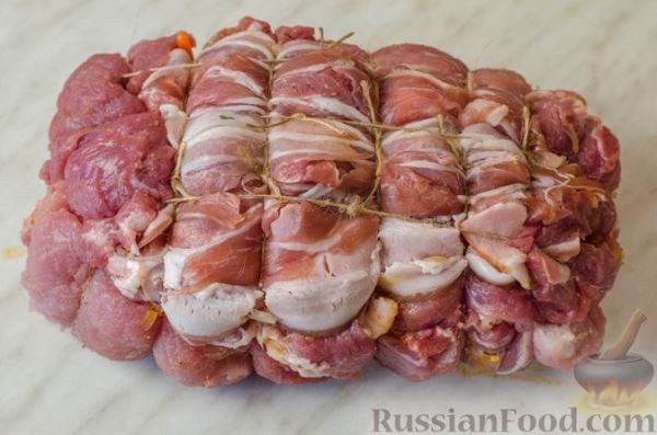 Свиная шея, запеченная с овощами и грибами (в рукаве)