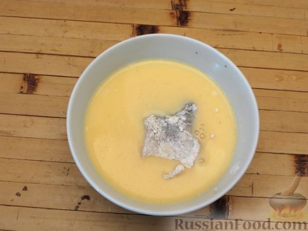 Рыба, жаренная в ореховой панировке