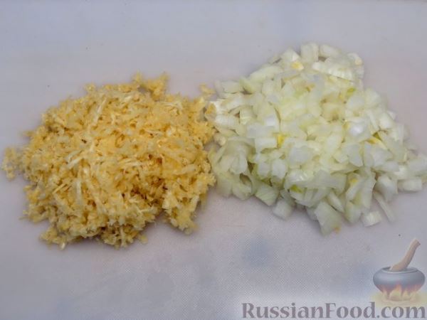Печень индейки в сметане, с репой и сладким перцем