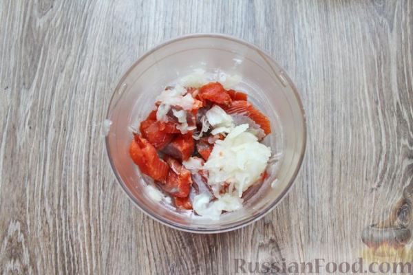 Пельмени с рыбной начинкой