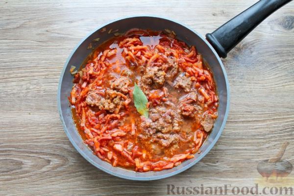 Мясная сборная солянка с тушёнкой
