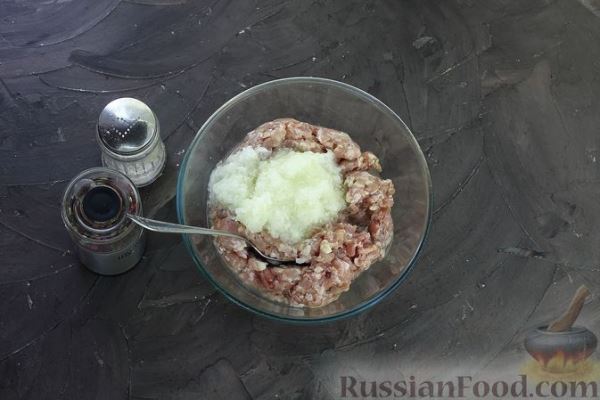 Пельмени с курицей, в бульоне