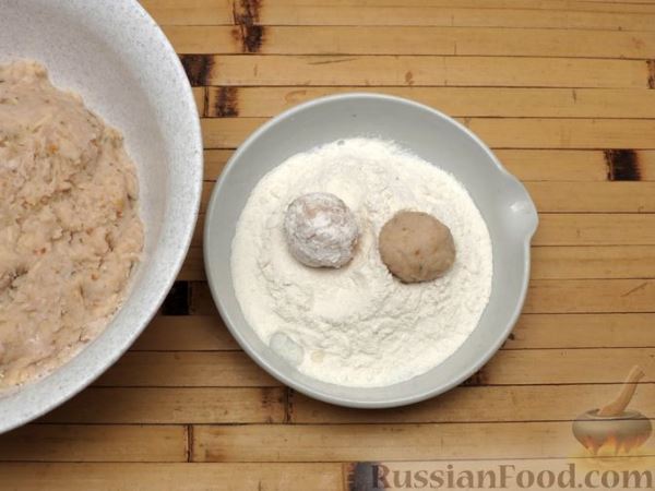 Рыбные тефтельки в томатном соусе