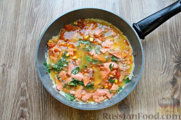 Омлет с рыбой и овощами