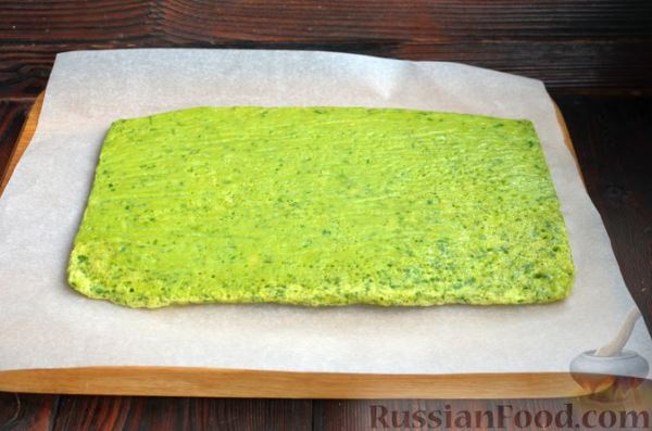 Шпинатный рулет с сёмгой и сливочным сыром