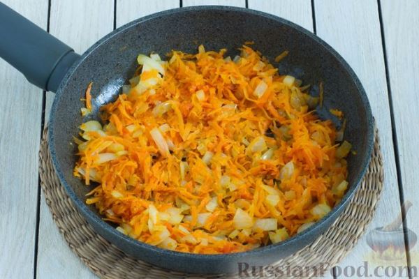 Борщ с черносливом и квашеными помидорами