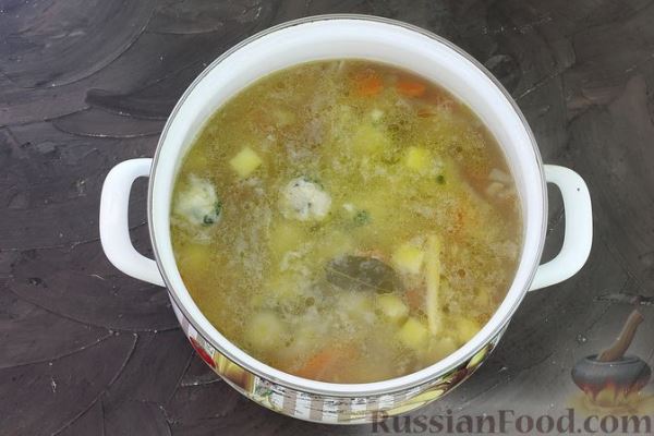 Рассольник с рыбными фрикадельками