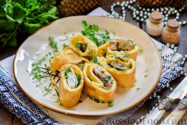 Яичные рулетики с сельдью