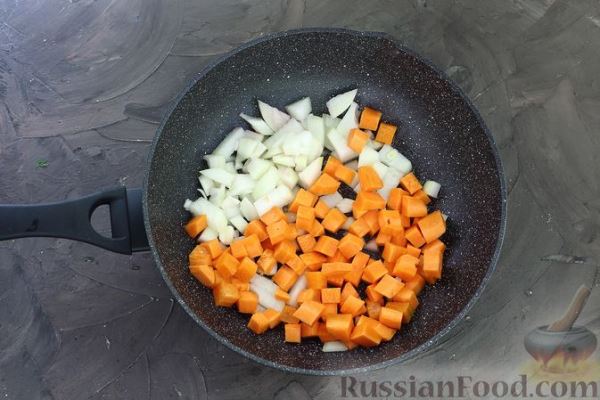 Винегрет из жареных овощей, с солёными огурцами и зелёным горошком