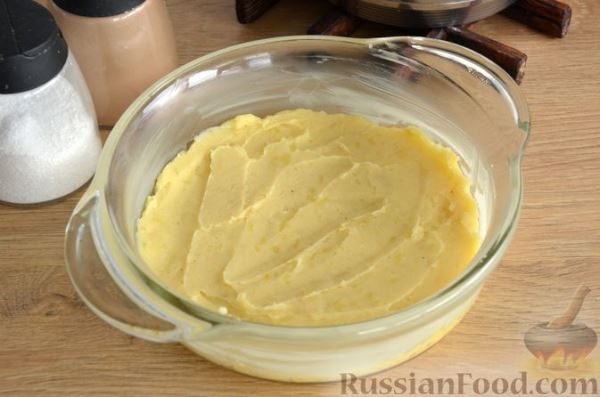 Картофельная запеканка с тушёнкой
