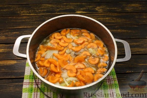 Жаркое из свиных рёбрышек и картофеля