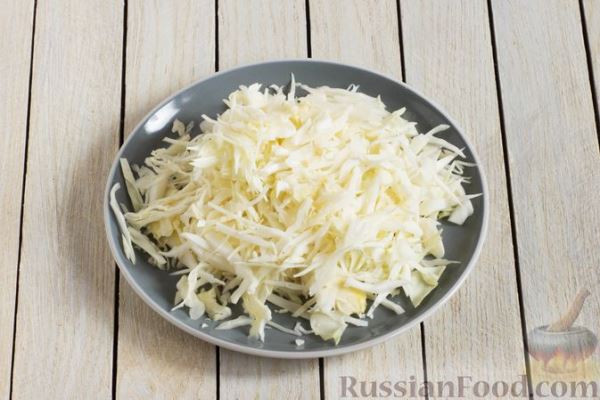 Борщ с черносливом и квашеными помидорами