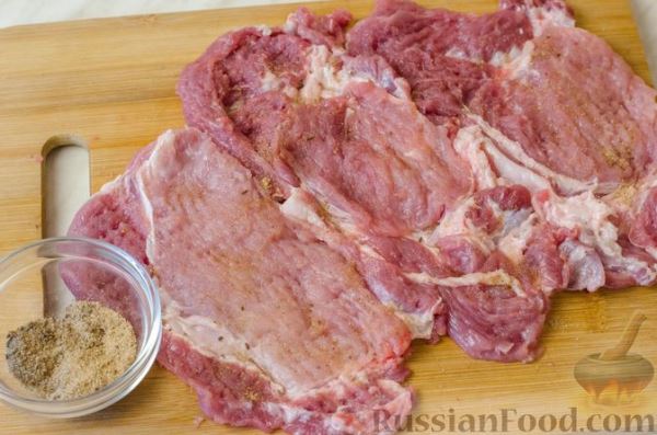 Свиная шея, запеченная с овощами и грибами (в рукаве)