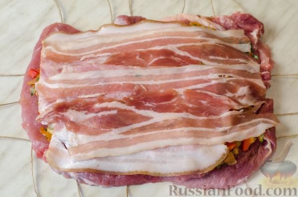 Свиная шея, запеченная с овощами и грибами (в рукаве)