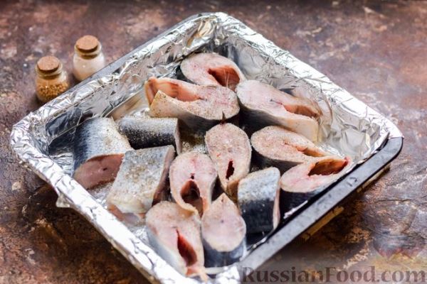 Сельдь, тушенная в чае (в духовке)