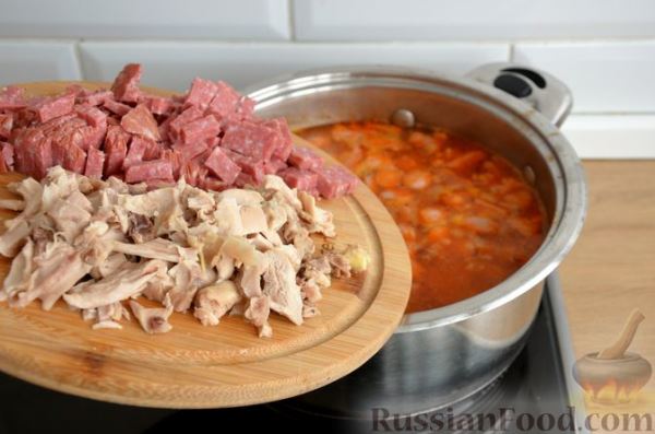 Солянка с консервированным горошком