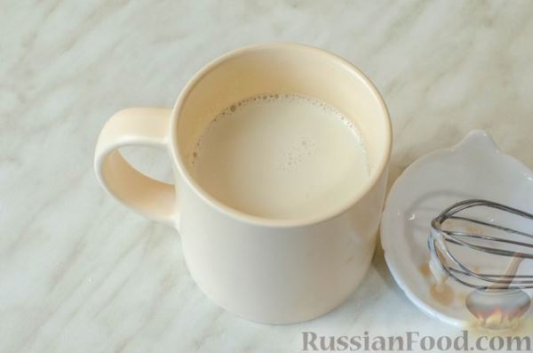 Дрожжевые пирожки-рулетики с мясом и черносливом