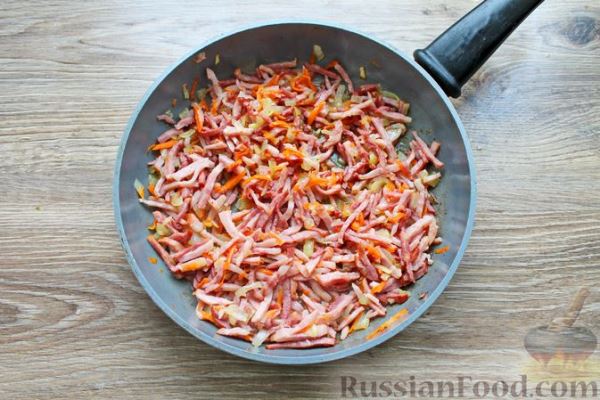 Мясная сборная солянка с тушёнкой
