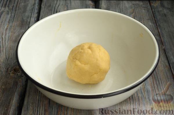 Киш с индейкой, грибами и картофелем