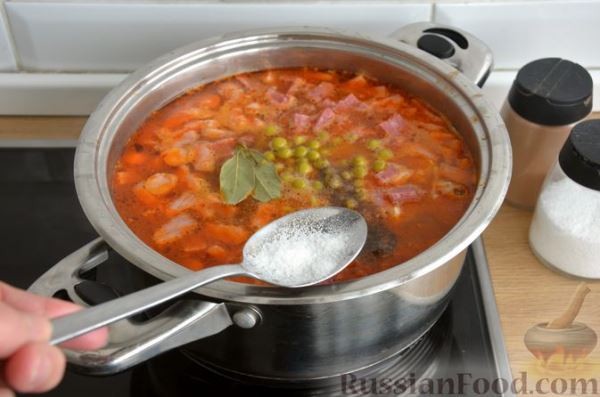 Солянка с консервированным горошком