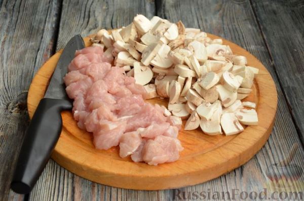 Киш с индейкой, грибами и картофелем
