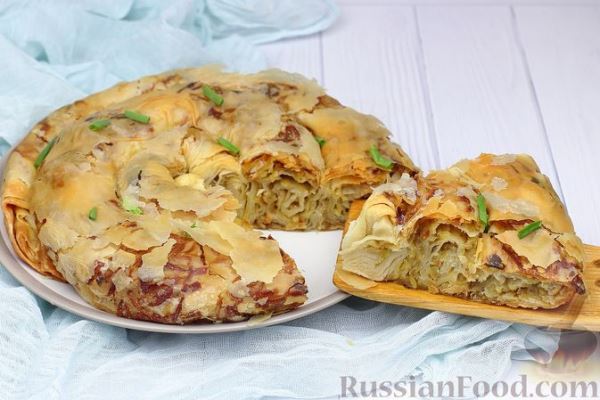 Двухслойная вертута с картошкой и луком