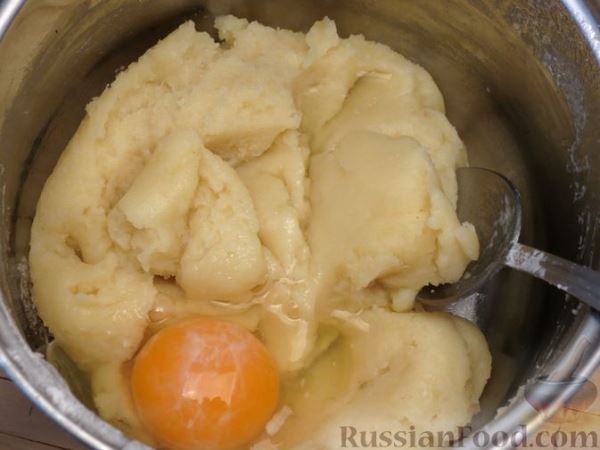 Профитроли с варёной сгущёнкой