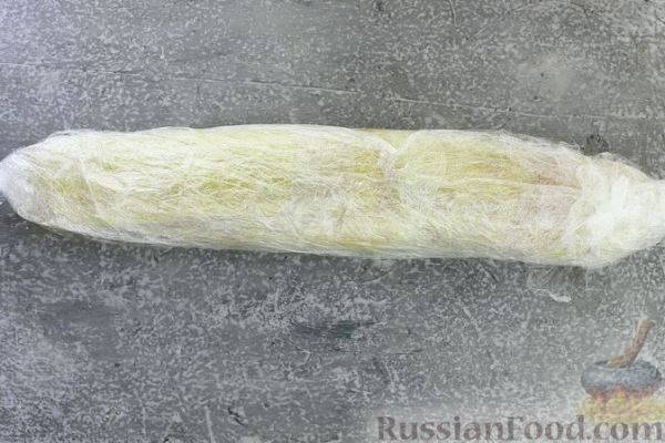 Рулет из блинов с заварным кремом