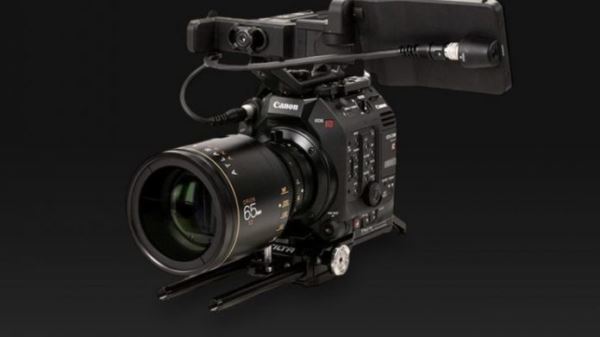 Представлена клетка Tilta для Canon C500 II/C300 III