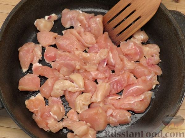 Картофельная запеканка с курицей, черемшой и сыром
