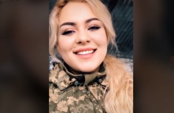 
Украинцы раскритиковали офицера ВСУ, вставшую на защиту русскоязычных
