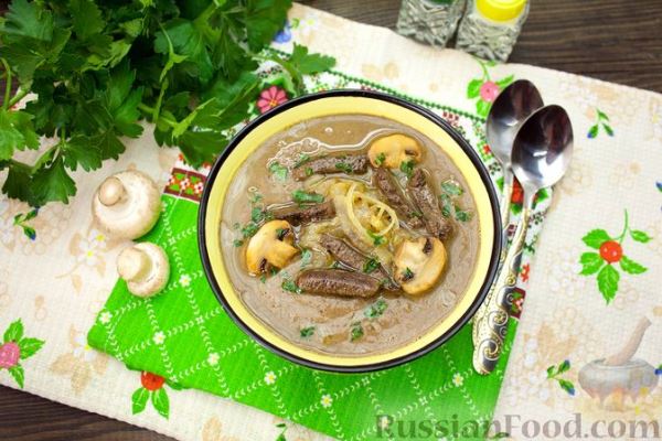 Суп-пюре из печени и шампиньонов