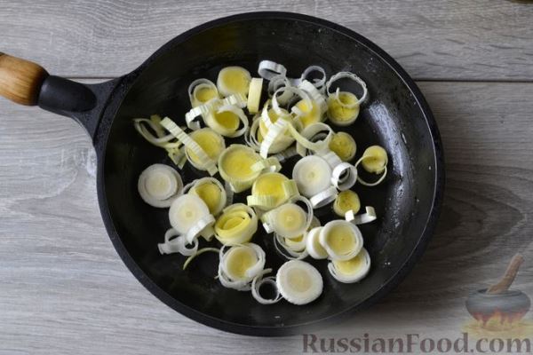 Крем-суп из кукурузы и капусты с картофельными крокетами