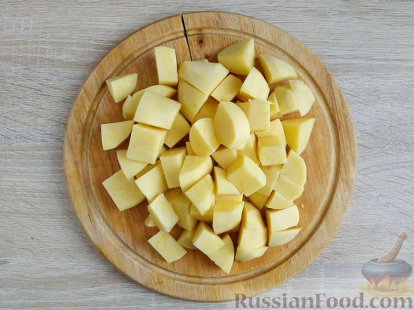 Картошка, тушенная с чечевицей
