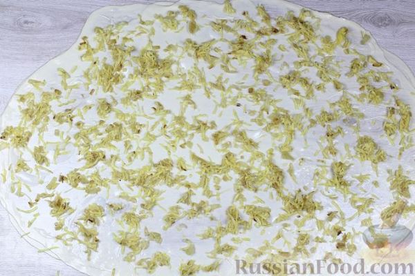 Двухслойная вертута с картошкой и луком