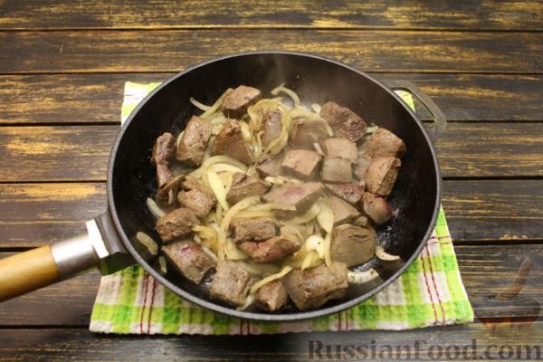 Суп-пюре из печени и шампиньонов