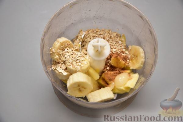 Кефирный смузи с овсянкой, бананом и яблоками