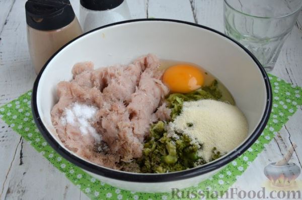 Рыбные котлеты с брокколи