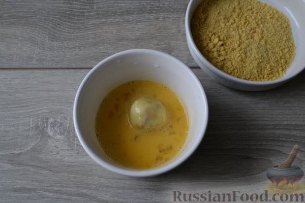 Крем-суп из кукурузы и капусты с картофельными крокетами