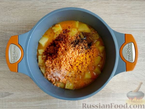Картошка, тушенная с чечевицей