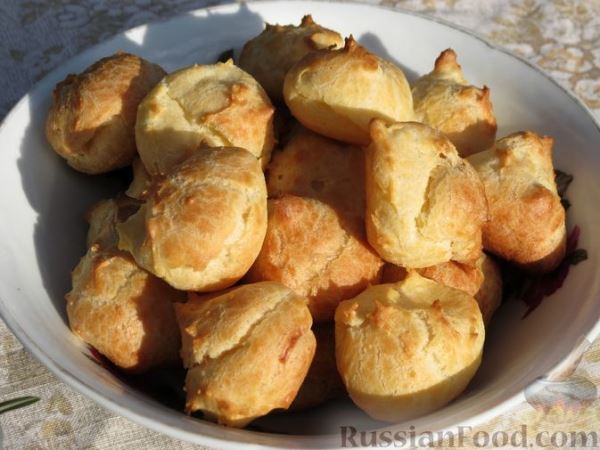 Профитроли с варёной сгущёнкой
